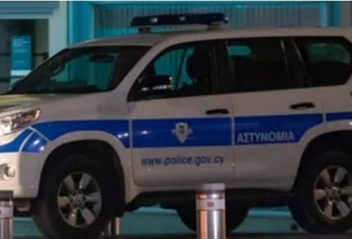 Σκηνές Φαρ Ουεστ στην Πάφο-Τους πλεύρισα...